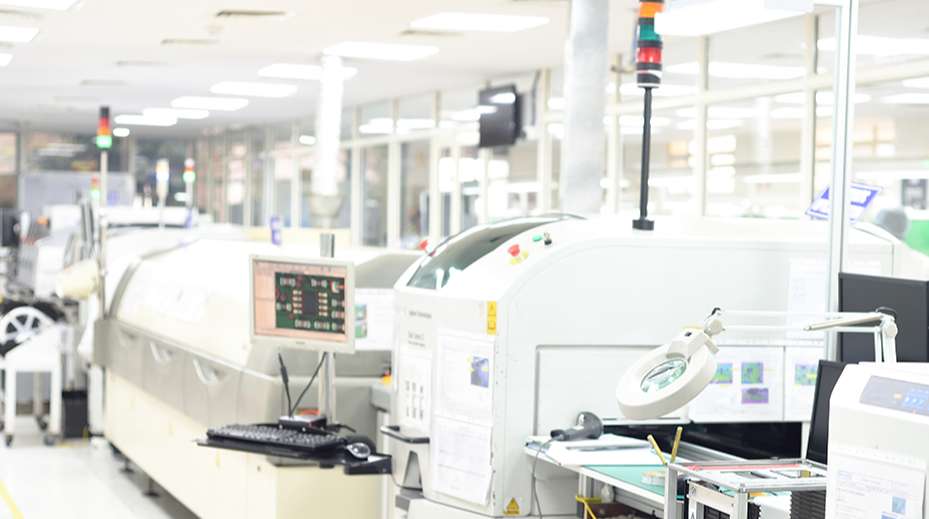 DfM1250x585-SMT Line.jpg